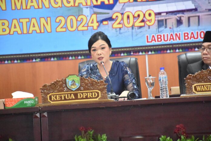 Yopi Widyanti, Ketua sementara DPRD Kabupaten Manggarai Barat. (Foto : Ferdy Jemaun)