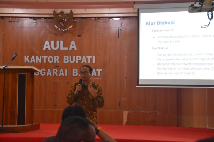 Direktur WeCare.id, Gigih Rezki Septianto, saat memberi materi. (Foto : Tildis)