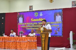 Wakil Bupati Manggarai Barat, dr. Yulianus Weng saat menyampaikan sambutan. (Foto : Gonsalez)