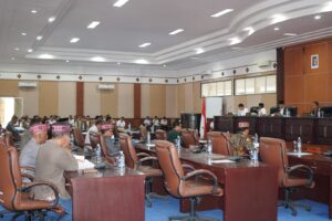 Suasana sidang paripuran ke-18 DPRD Kabupaten Manggarai Barat. (Foto : Sebinus)