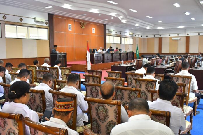 Rapat Paripurna ke-27 DPRD Manggarai Barat. (Foto : Gonsalez)