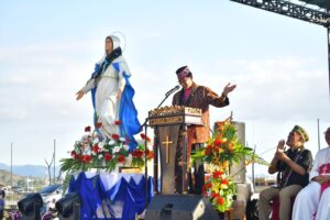 Menteri Pariwisata, Sandiaga Sakahudin Uno saat memberikan sambutan pada Festival Golo Koe. (Foto : Gonsalez)