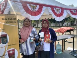 Pelaku UMKM dan Stand Pameran Kuliner Warloka. (Foto : Gonsalez)