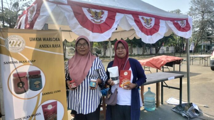 Pelaku UMKM dan Stand Pameran Kuliner Warloka. (Foto : Gonsalez)