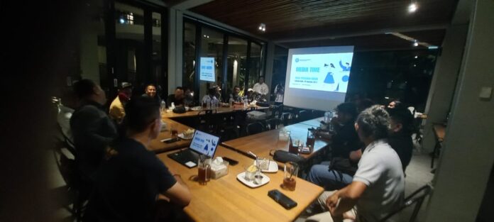 Kegiatan Media Time BNN di Restoran Mai Cenggo Labuan Bajo. (Foto : Ferdy Jemaun)