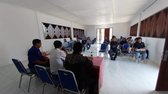 Rapat Koordinasi Persiapan AKS II di Balai Penyuluhan KB Komodo. (Foto : Tian)