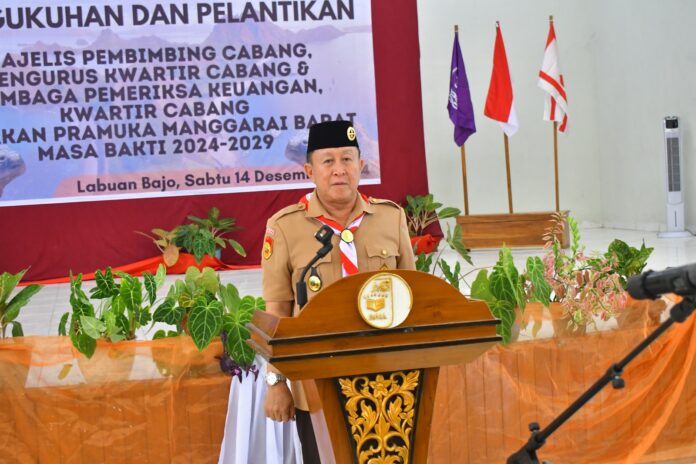 Wakil Bupati, dr. Yulianus Weng saat memberikan sambutan. (Foto : Gonsalez)