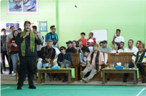 Menporqa Dito Ariotedjo, saat memberi sambutan di GOR Ibunda Labuan Bajo.