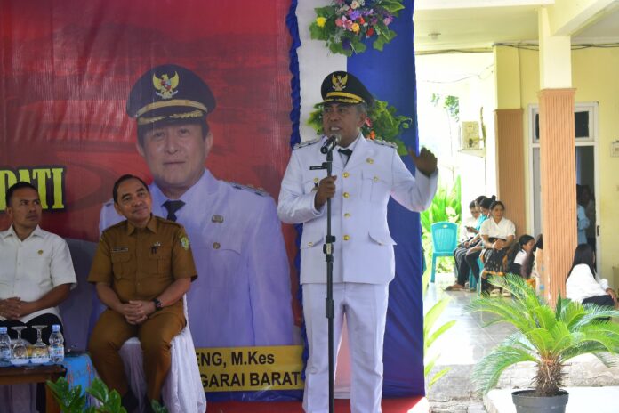 Bupati Edi saat menyampaikan sambutan. (Fot0 : Gonsalez)