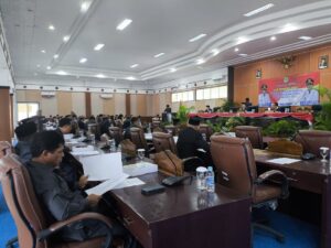 Sidang Paripurna DPRD Manggarai Barat. (Foto : Matildis)