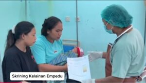 Skrining kelainan empedu sebagai bagian dari progmram PKG di Puskesmas Wae Nakeng. (Foto : Dok. Dinkes)