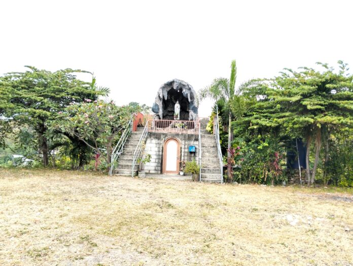 Gua Maria di Bukit Golo Kaca. (Foto : Gonsalez)