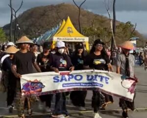 Peserta Karnaval Budaya dari Sapo Dite. (Foto : SS FB MSF Mabar)