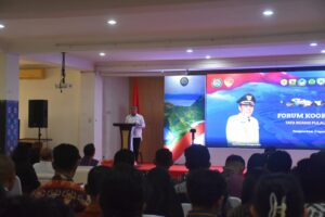 Bupati Edi, saat menyampaikan sambutan. (Foto : Tildis)
