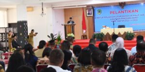 Bupati Edi saat menyampaikan sambutan. (Foto : Gonsalez)