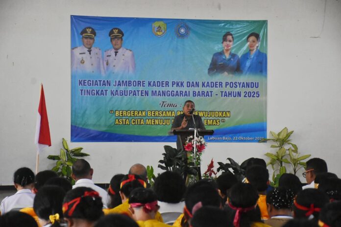 Bupati Edi saat menyampaikan sambutan. (Foto : Tildis)
