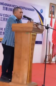 Bupati Edi saat menyampailkan sambutan. (Foto : Bion)