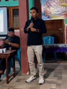 Ketua Bumdes Raes Cama, Yosafat Y. Barung saat menyampaikan sambutan. (Foto : Dokpri)