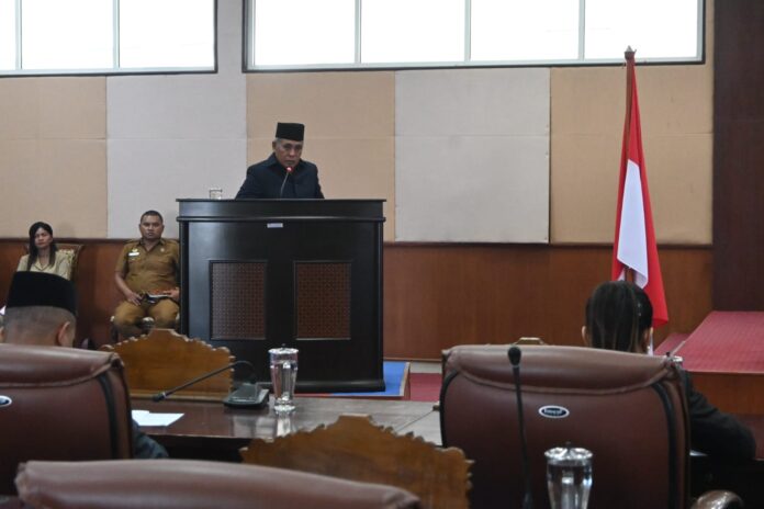 Bupati Manggarai Barat saat menyampaikan pidato