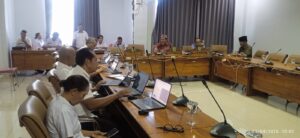 Pimpinan OPD dalam Rapat bersama Komisi III DPRD kabupaten Manggarai Barat Foto : Bionz