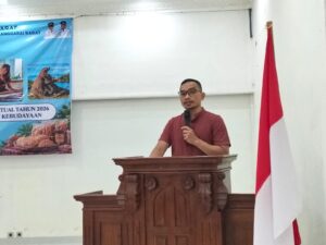 Kadis Parekrafbud Mabar Petrus Antonius Rasyd saat menyampaikan sambutan. Foto ; Gonsalez